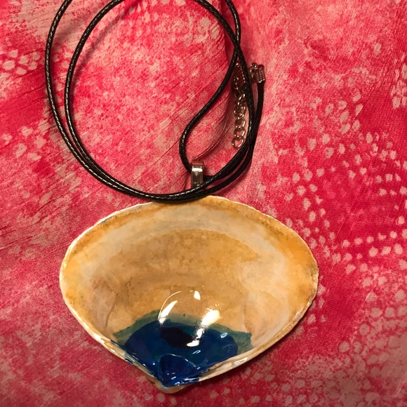 Seashell Necklace - Picture 7 of 13